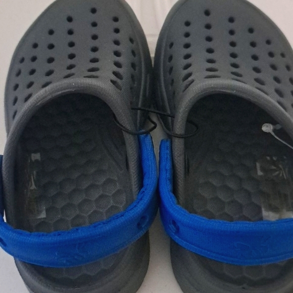 Joybees Boys Active Clog Easy to Clean Slip-On Water Shoes Chorcoal/Blue 6/7 NWT - Picture 4 of 8